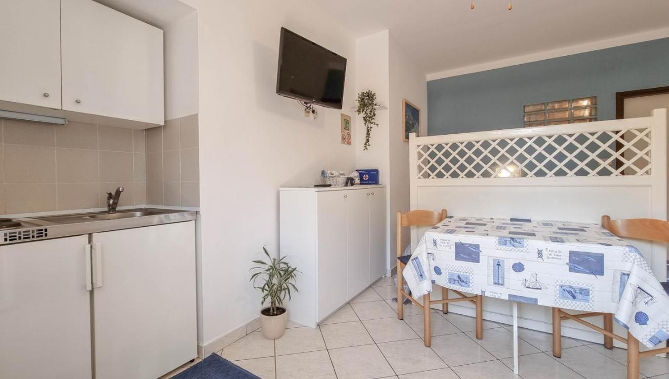 Alma One Διαμέρισμα Novigrad Istria Εξωτερικό φωτογραφία